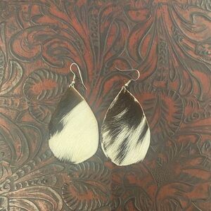 Elegant Black and White Teardrop Cowhide Earrings